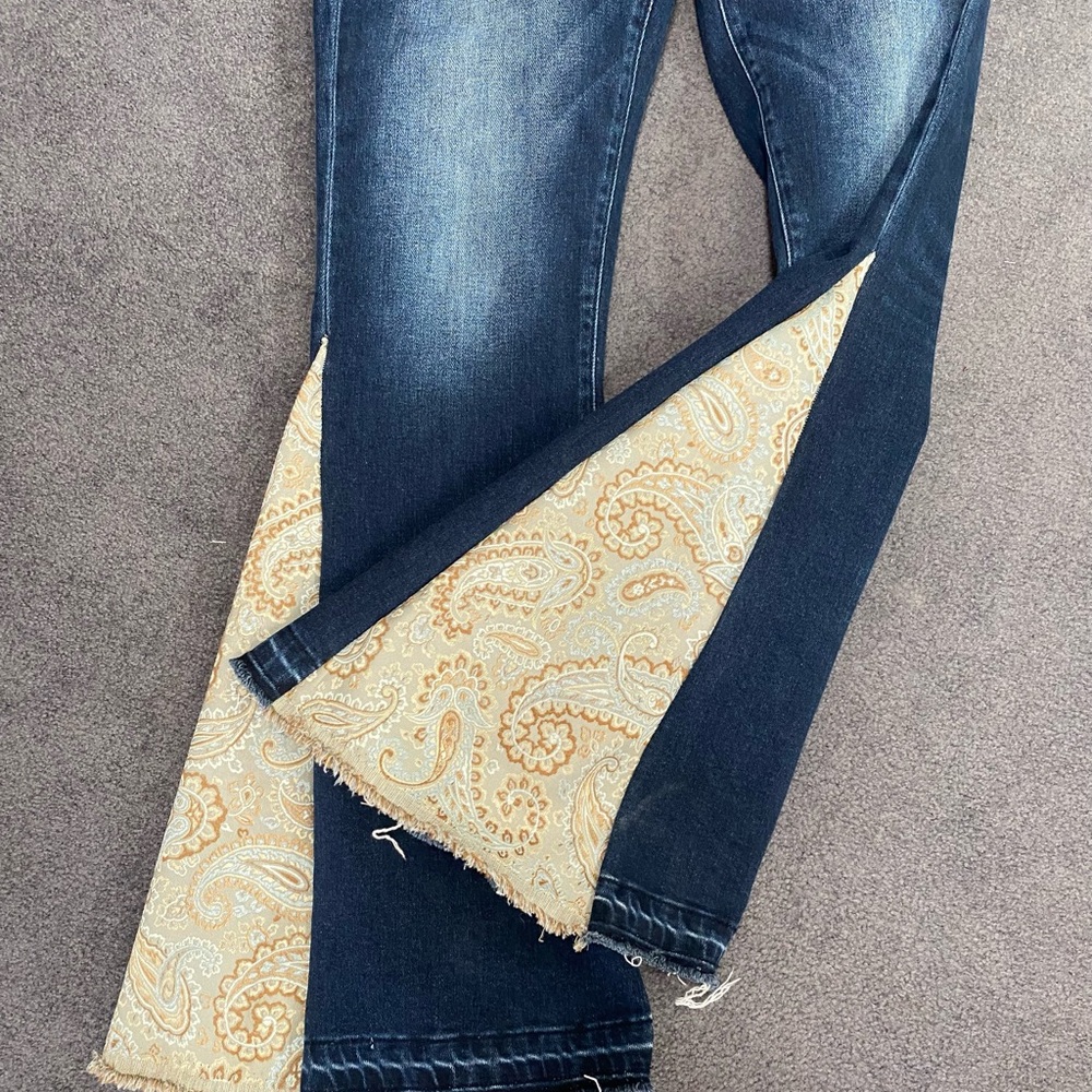 Women's Blue Jeans with Paisley Detail
